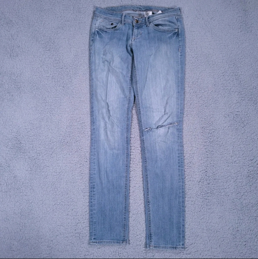 HM Jeans Womens Size 28 Super Skinny Distressed Low Waist Zip Closure Inseam 30